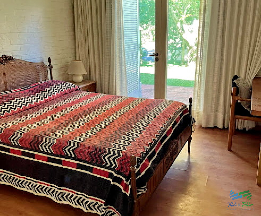 Casa ID.4829 - CASA EN LA MANSA, DISPONIBLE ALQUILER TEMPORADA, TRES DORMITORIOS. 
