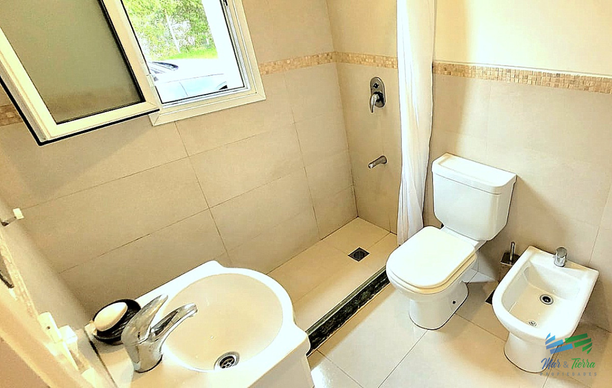 Casa ID.4108 - Venta y alquiler de casa nueva en Beverly Hills Punta del este de 4 dormitorios