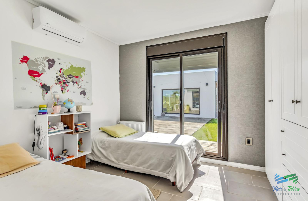 Casa ID.4639 - CASA EN VENTA, BARRIO PRIVADO EL QUIJOTE, PUNTA DEL ESTE. 