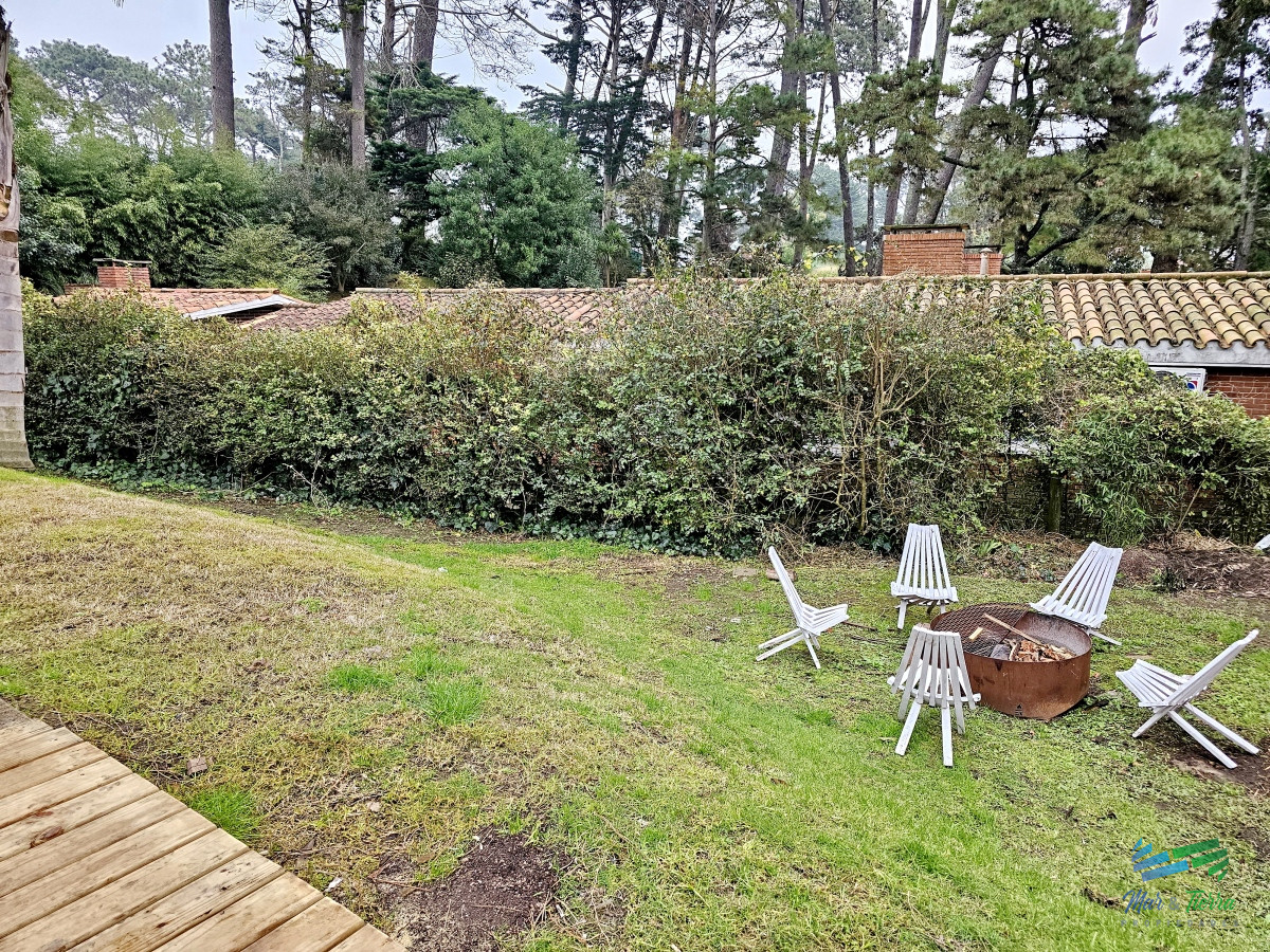 Casa ID.4800 - CASA EN ALQUILER, 4 DORMITORIOS Y PISCINA CLIMATIZADA, ZONA COLEGIOS, PUNTA DEL ESTE 