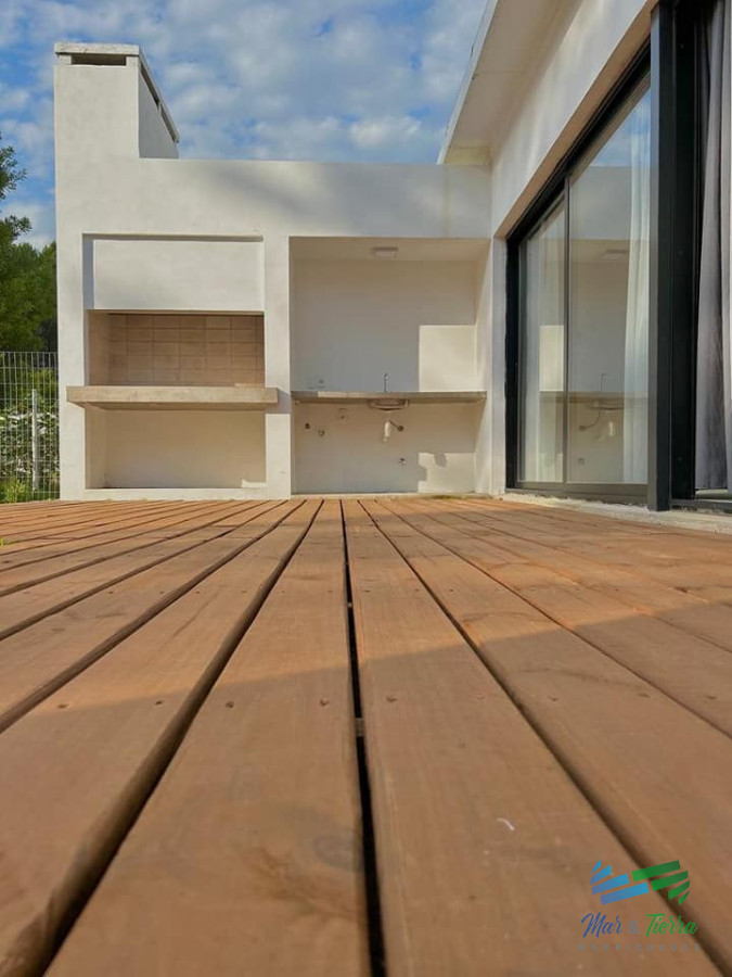 Casa ID.4292 - En Venta casa de 2 dormitorios en Parque Burnett, Punta del este