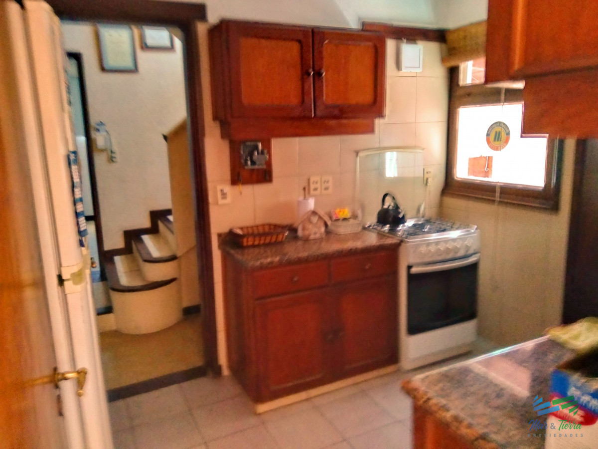 Casa ID.1685 - Vendo casa de 5 dormitorios con piscina climatizada en playa mansa, Punta del Este