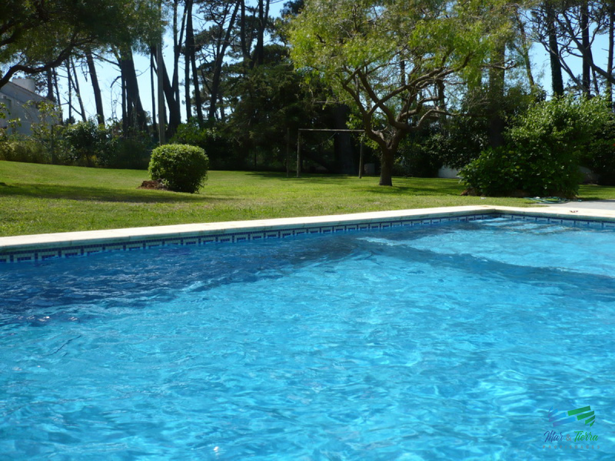 Casa ID.1560 - Vendo casa 3 dormitorios con piscina en Rincón del Indio, Punta del Este.