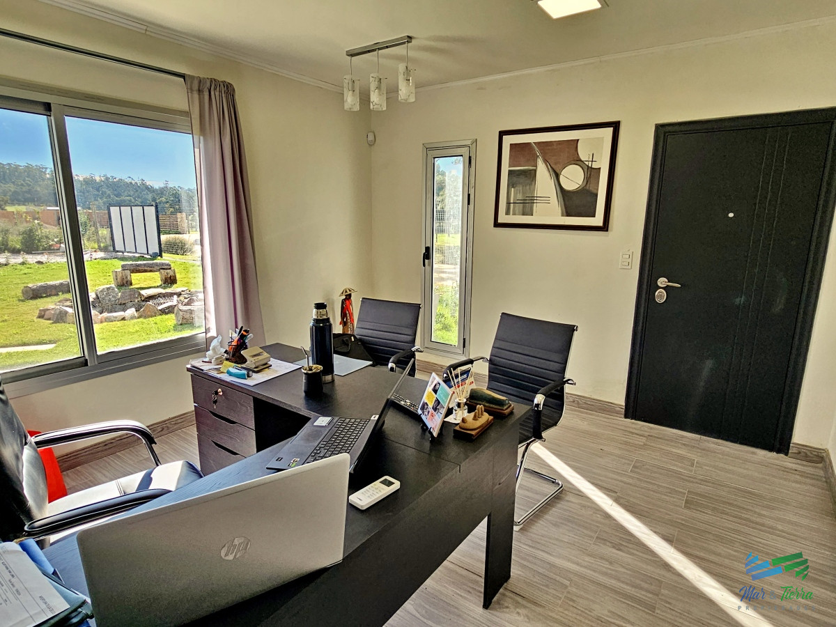 Casa ID.4779 - VENTA DE CASA, 3 DORMITORIOS, CON PISCINA CLIMATIZADA. MALDONADO, PUNTA DEL ESTE.  