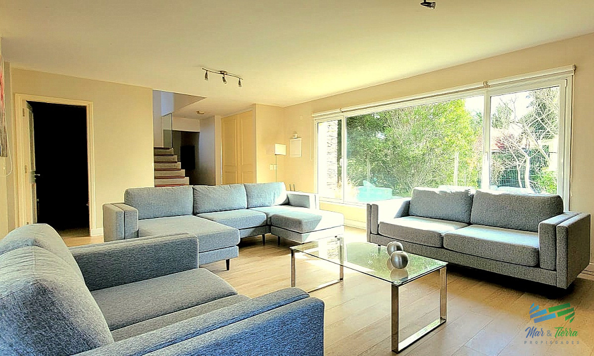Casa ID.4108 - Venta y alquiler de casa nueva en Beverly Hills Punta del este de 4 dormitorios
