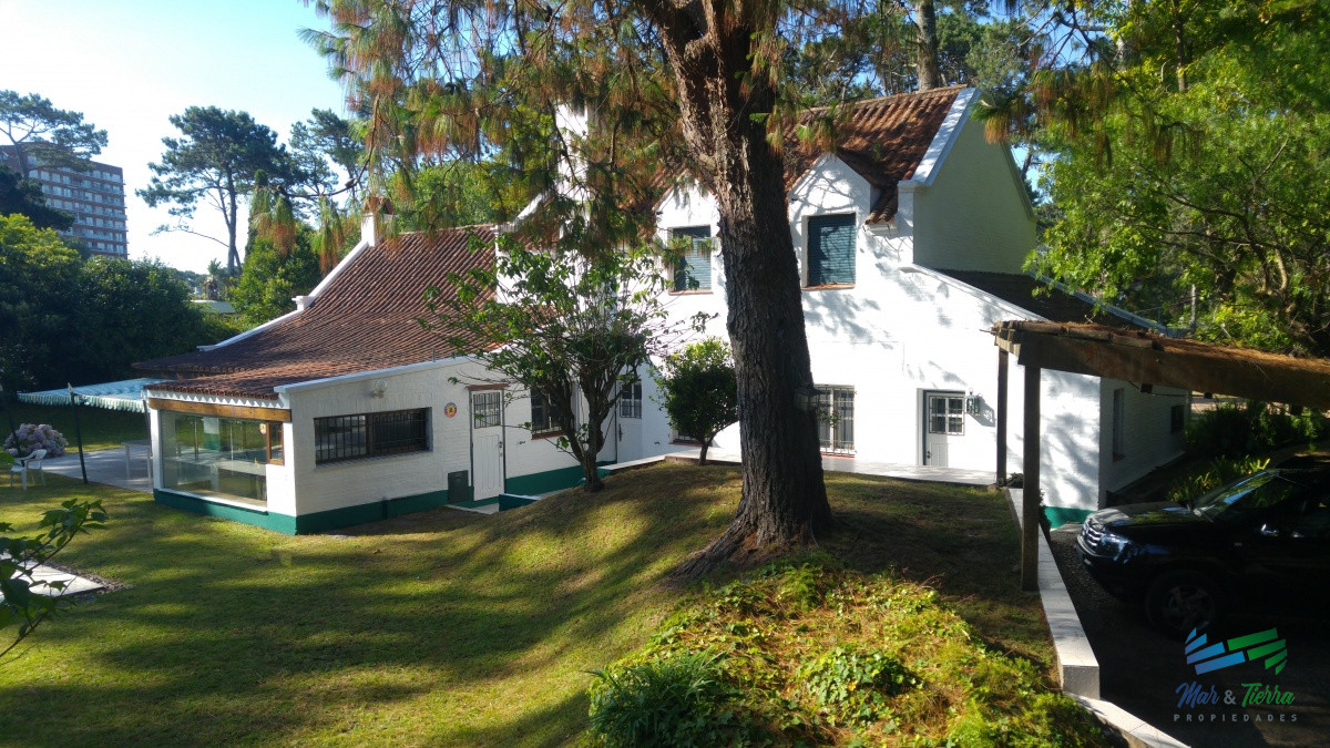Casa ID.1687 - Casa en Mansa, 4 dormitorios *