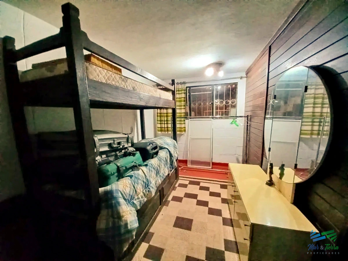 Casa ID.4464 - Casa de 6 dormitorios con piscina en venta en Pinares, Punta del Este.