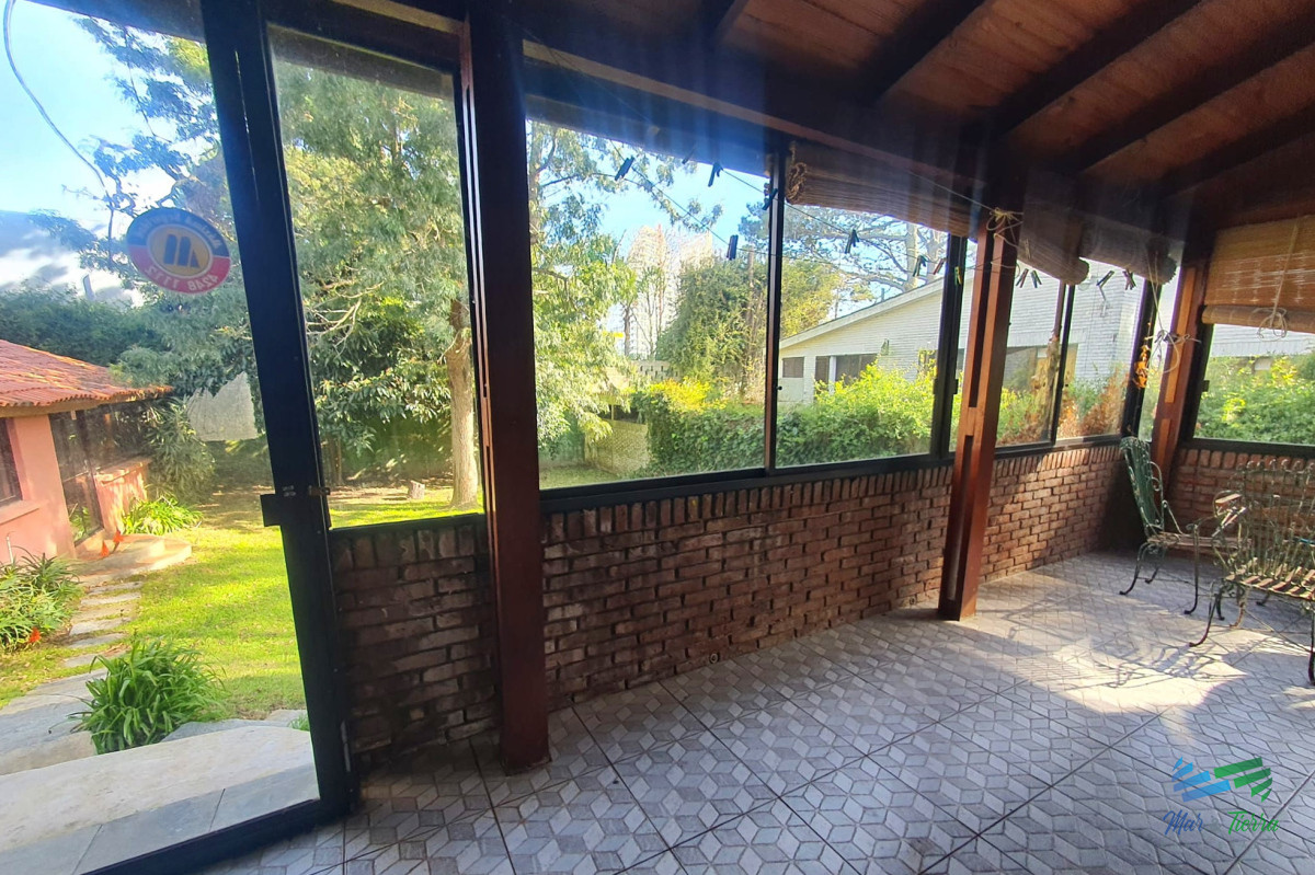 Casa ID.4518 - Venta de casa 3 dormitorios en barrio cantegril Punta del este, Maldonado, cerca de playa Mansa