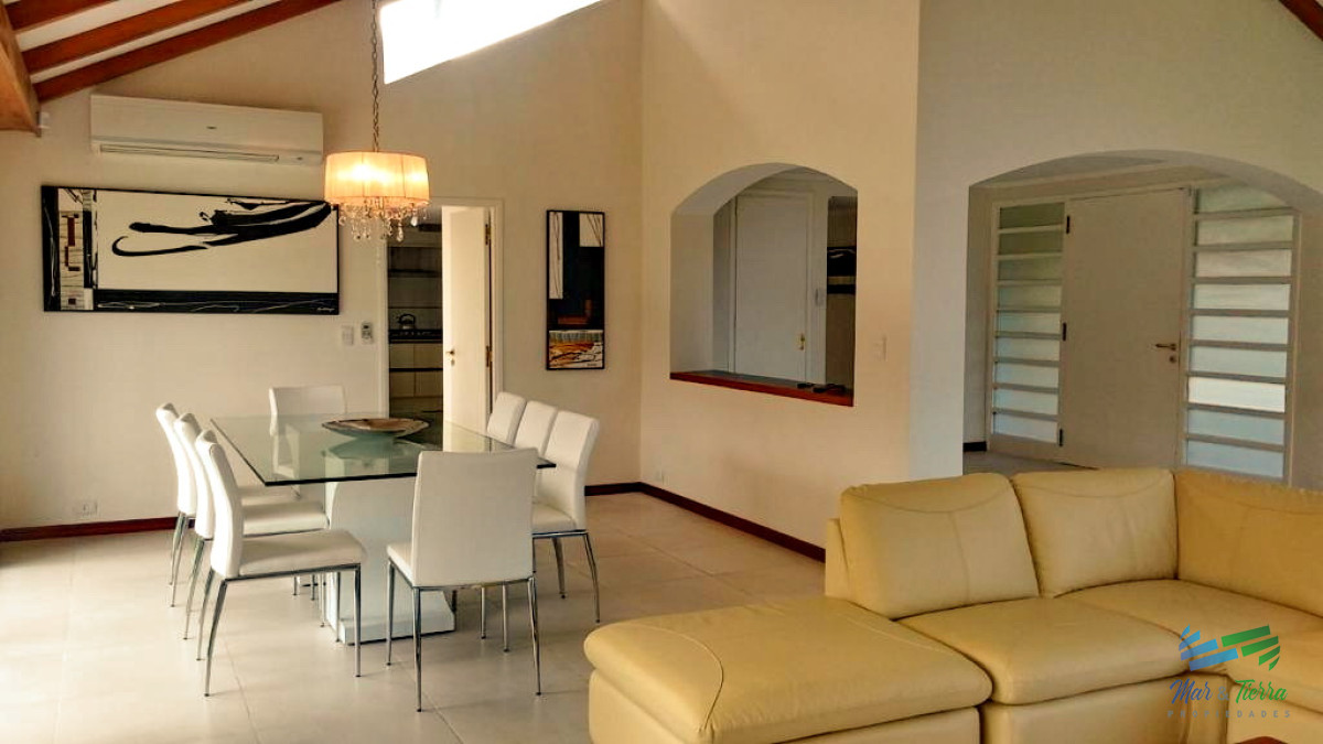 Casa ID.3071 - Alquiler temporada 2026, excelente casa 4 dormitorios en la mansa, Punta del Este