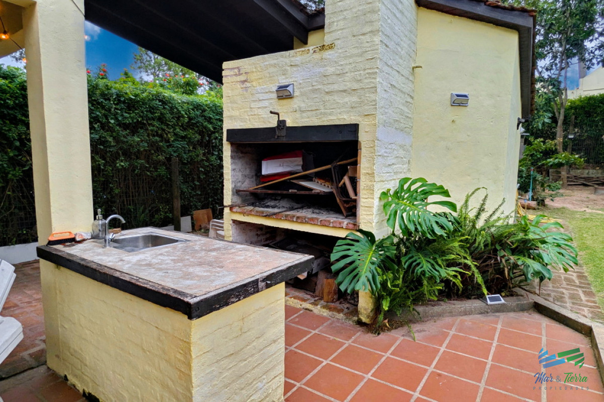 Casa ID.5118 - Venta de casa 3 y 4 dormitorios en Pinares Punta del Este playa Mansa