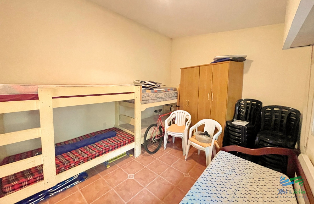 Casa ID.1902 - Vendo casa 5 dormitorios cerca de playa mansa, Punta del Este