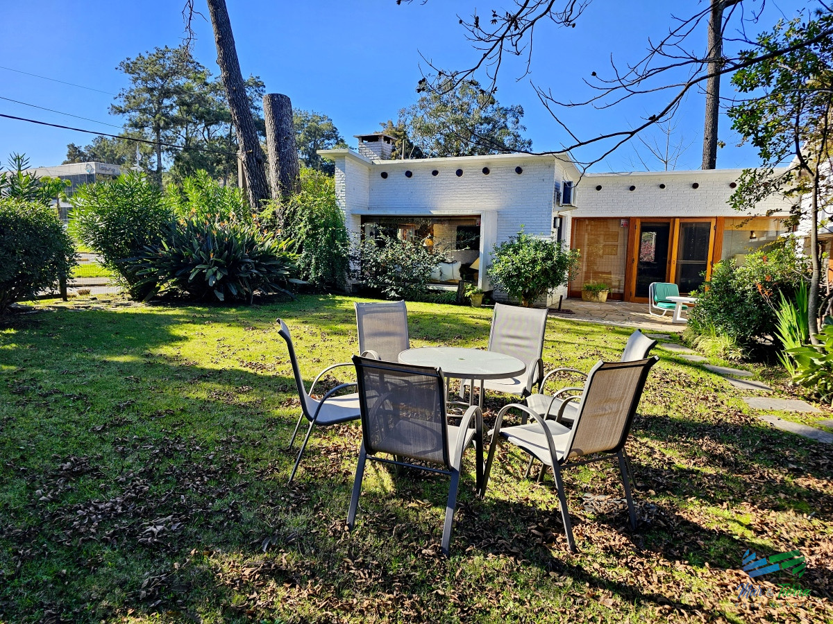Casa ID.1548 - Casa en Pinares, 3 dormitorios *