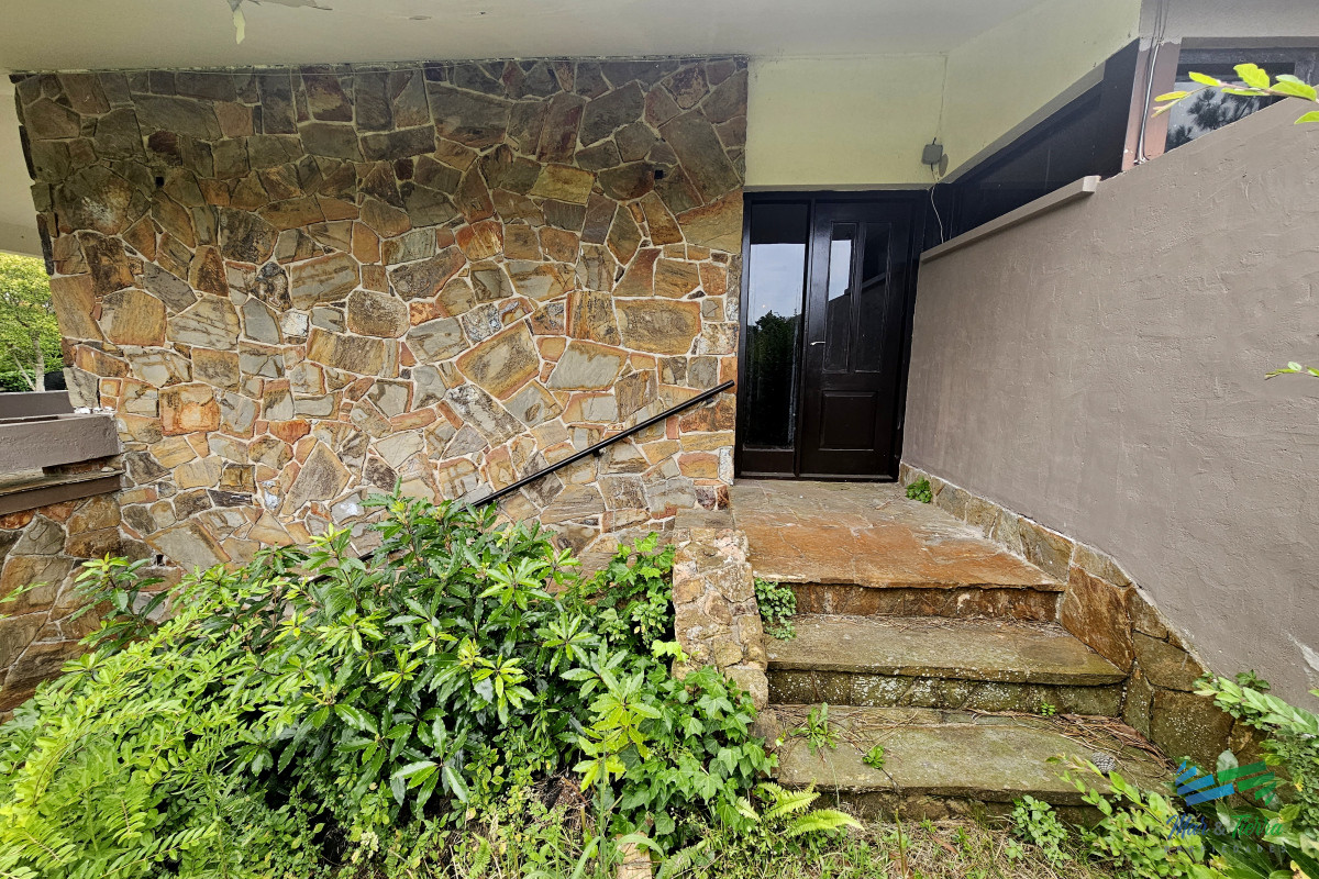 Casa ID.4971 - Venta de casa 3 dormitorios y servicio en El Golf Punta del Este 