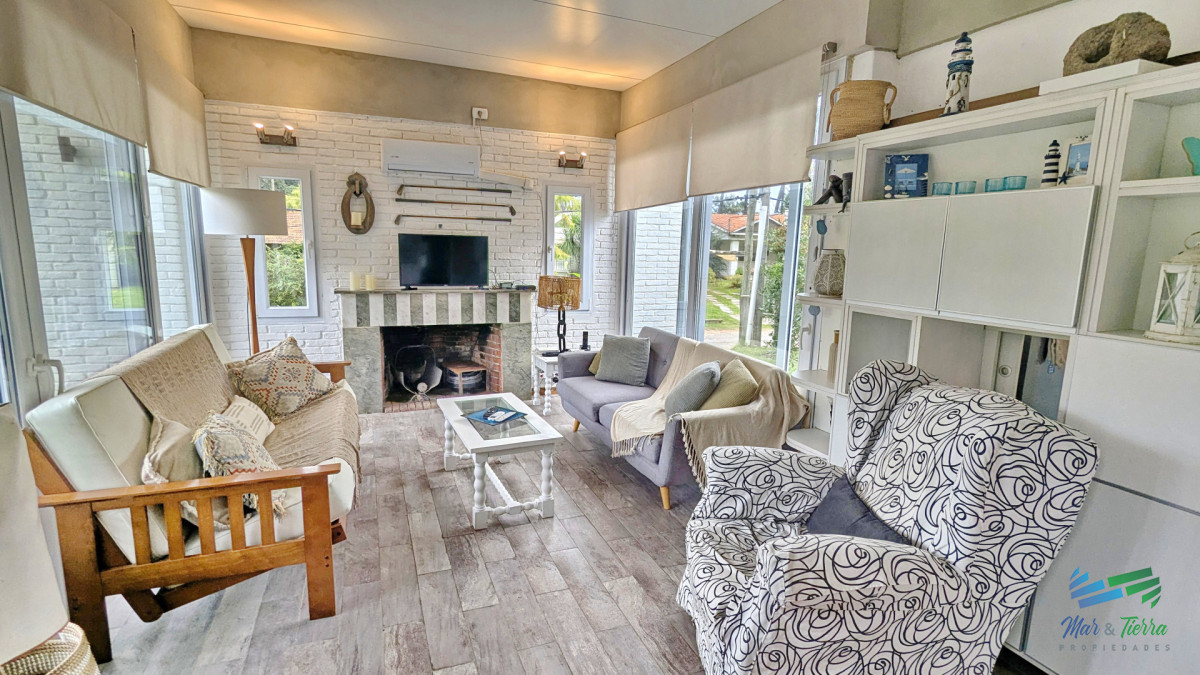 Casa ID.5742 - En Venta casa 3 dormitorios en Pinares, Punta del Este.