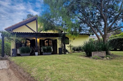 Venta de casa 3 y 4 dormitorios en Pinares Punta del Este playa Mansa