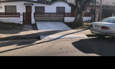Cómoda, practica y bien ubicada, casa ideal para vivir todo el año a muy buen precio!