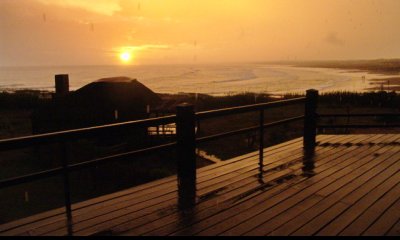 Atto BAJO DE PRECIO ! Espectacular Residencia sobre el mar, dominando el atardecer en 1 hectárea de terreno en primera línea