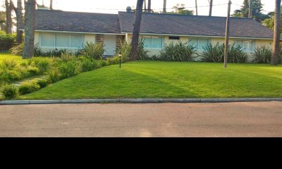Vendo excelente casa 4 dormitorios en la mansa, Punta del Este