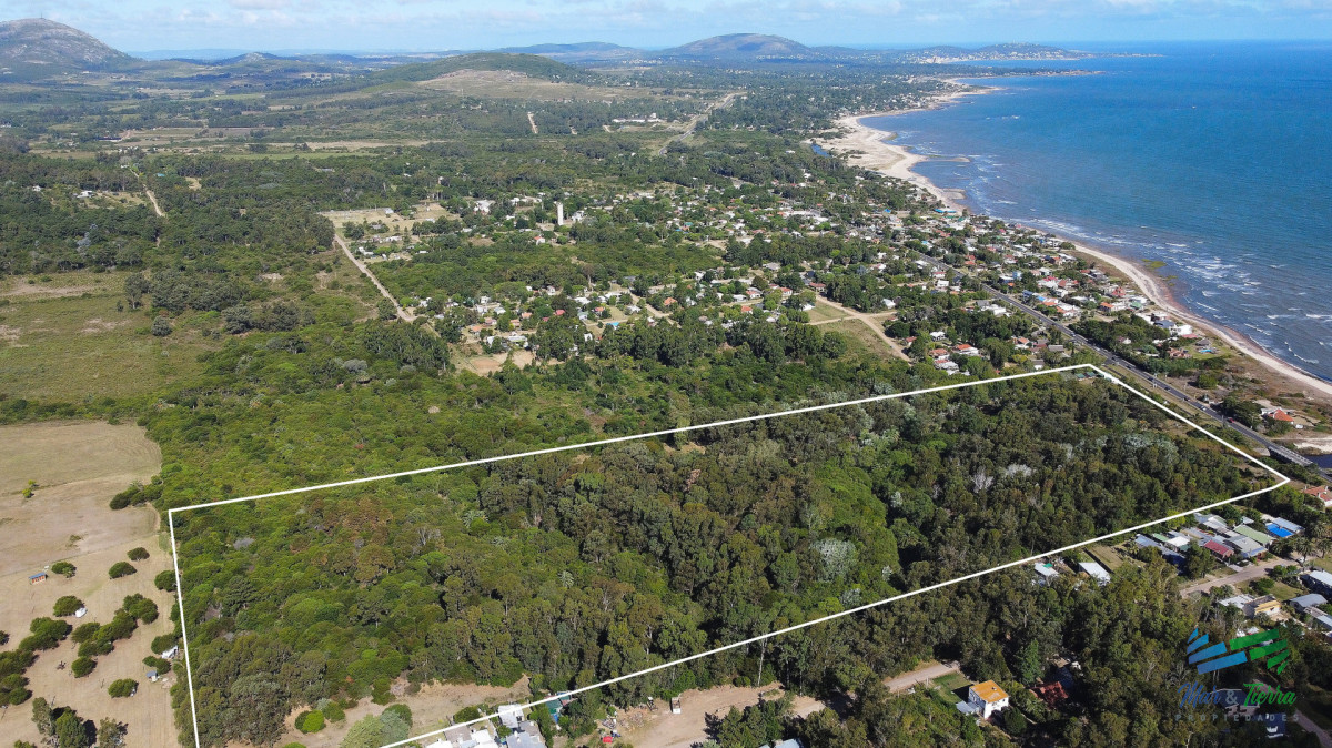 Chacra ID.5688 - Venta de chacra de 10 has frente al mar en Las Flores Piriapolis Maldonado