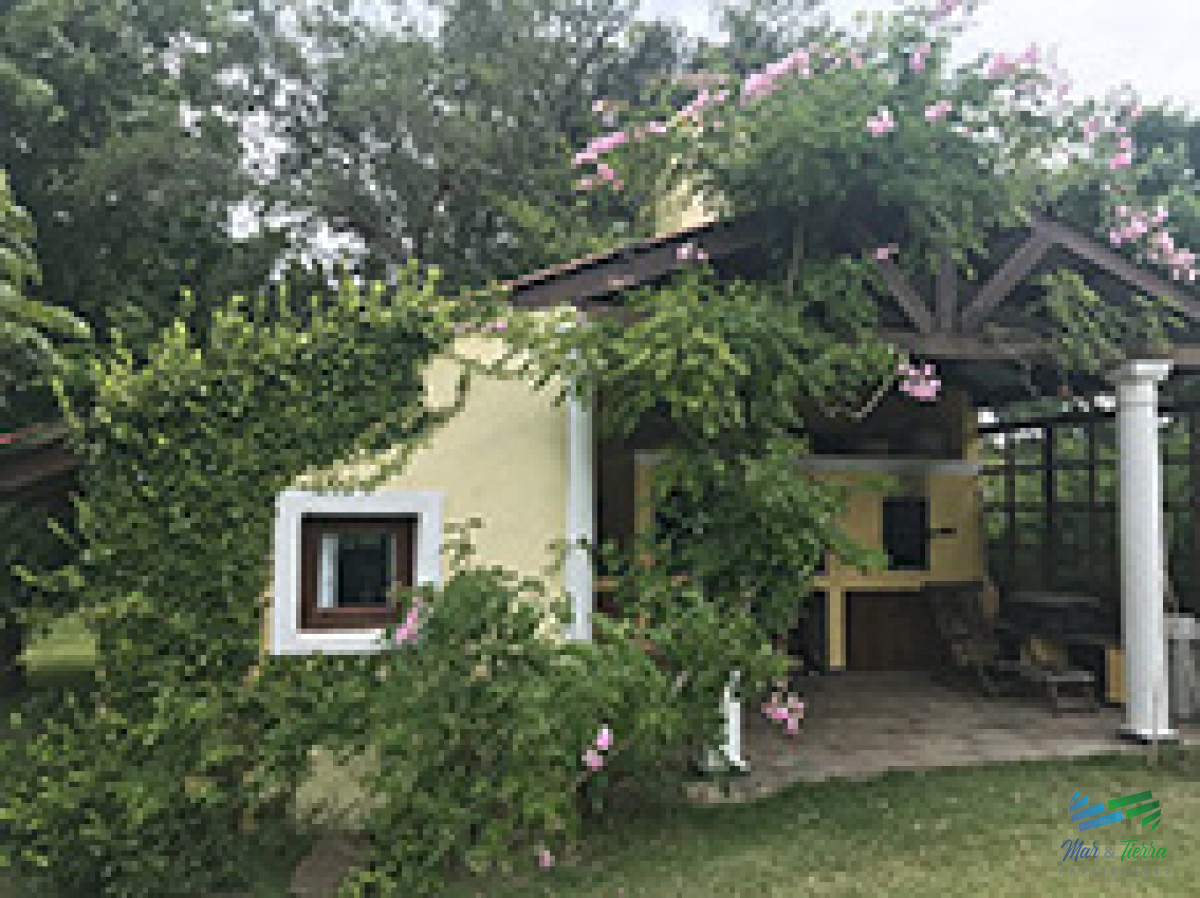 Chacra ID.5380 - Hotel del Campo - Posada negocio andando y con clientela, gran oportunidad de inversion!