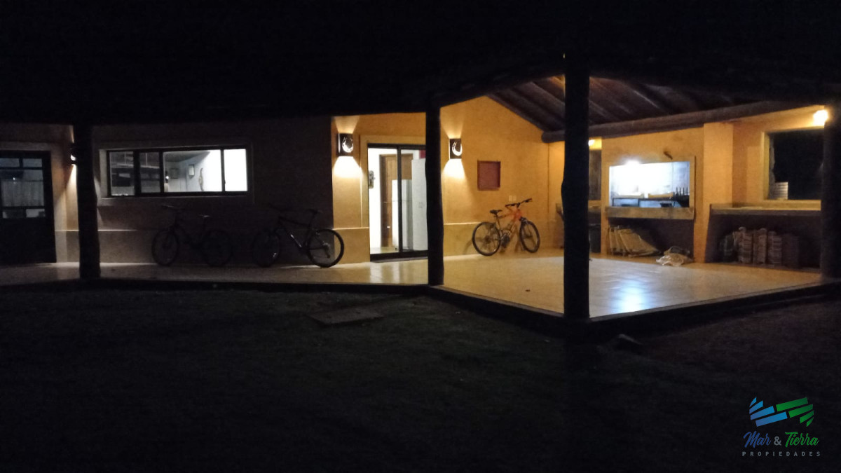 Chacra ID.2526 - Casa en venta en barrio privado EL Quijote, La Barra, Punta del Este