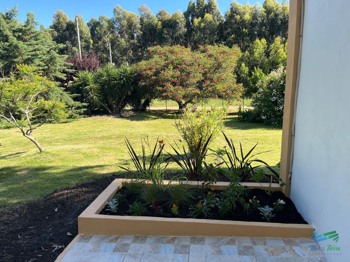Chacra ID.5146 - En venta chacra de 6 hectareas con casa a 1 hora de Montevideo y 10 minutos del mar.