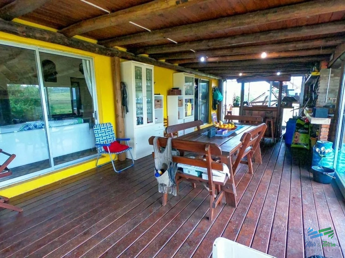 Chacra ID.4741 - Casa de campo en serio, son 7 hectáreas de paz, tranquilidad y muy bien ubicada !