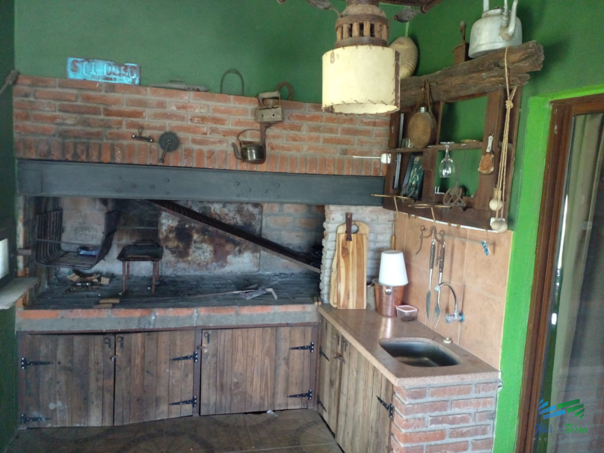 Chacra ID.4577 - 20 Has con Casa, sobre Ruta 12.