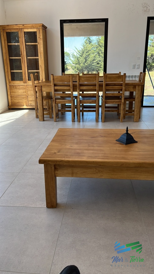 Chacra ID.4430 - Muy linda casa, solida construcción y 6 Has con buen paisajismo, sobre asfalto !