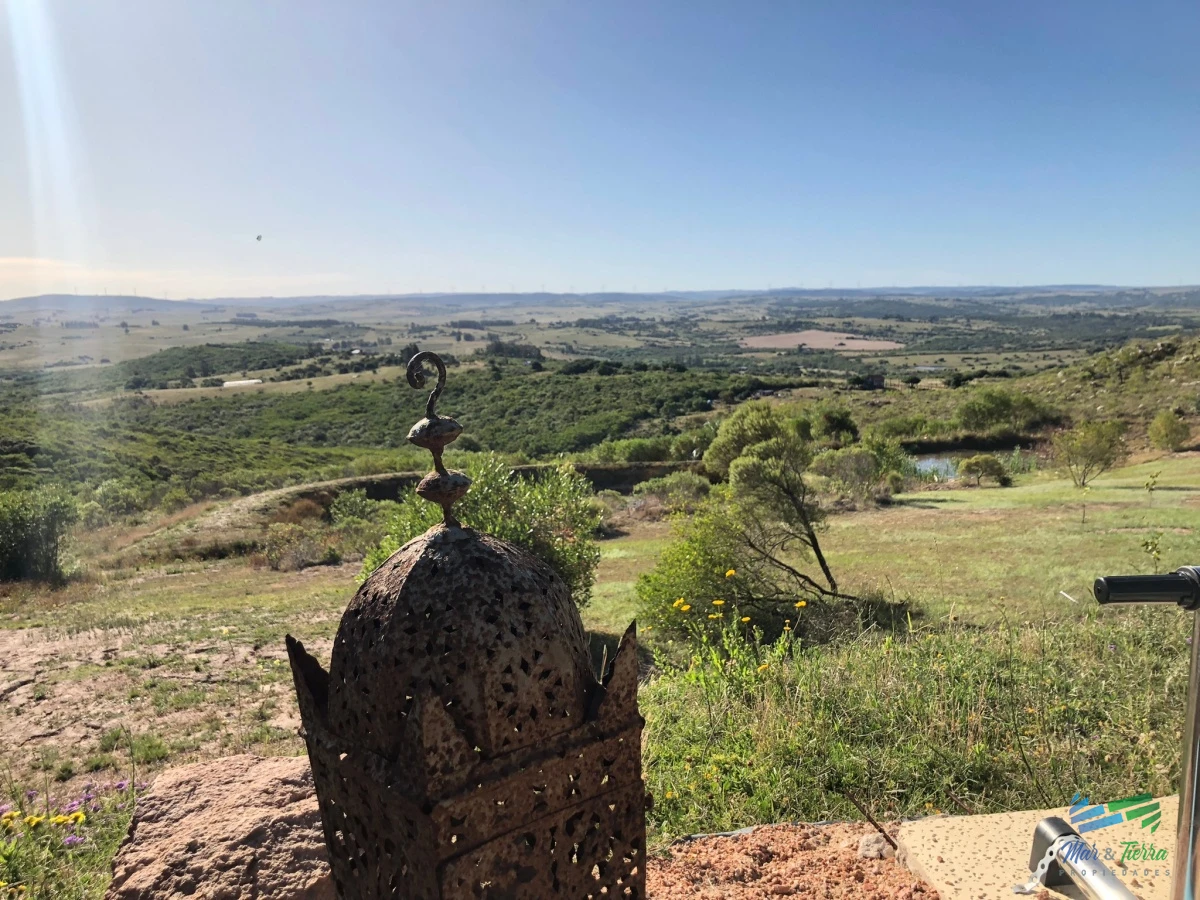 Chacra ID.4324 - Bajo de Precio ! Chacra 5 Has con casa y las mejores vistas de las sierras a 50 minutos de Punta !