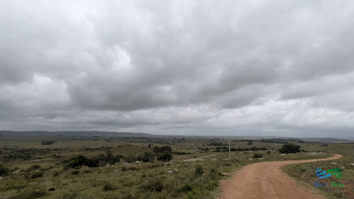 Chacra ID.5604 - Venta en Sierra de los Caracoles 3 has Ruta 39 Maldonado 