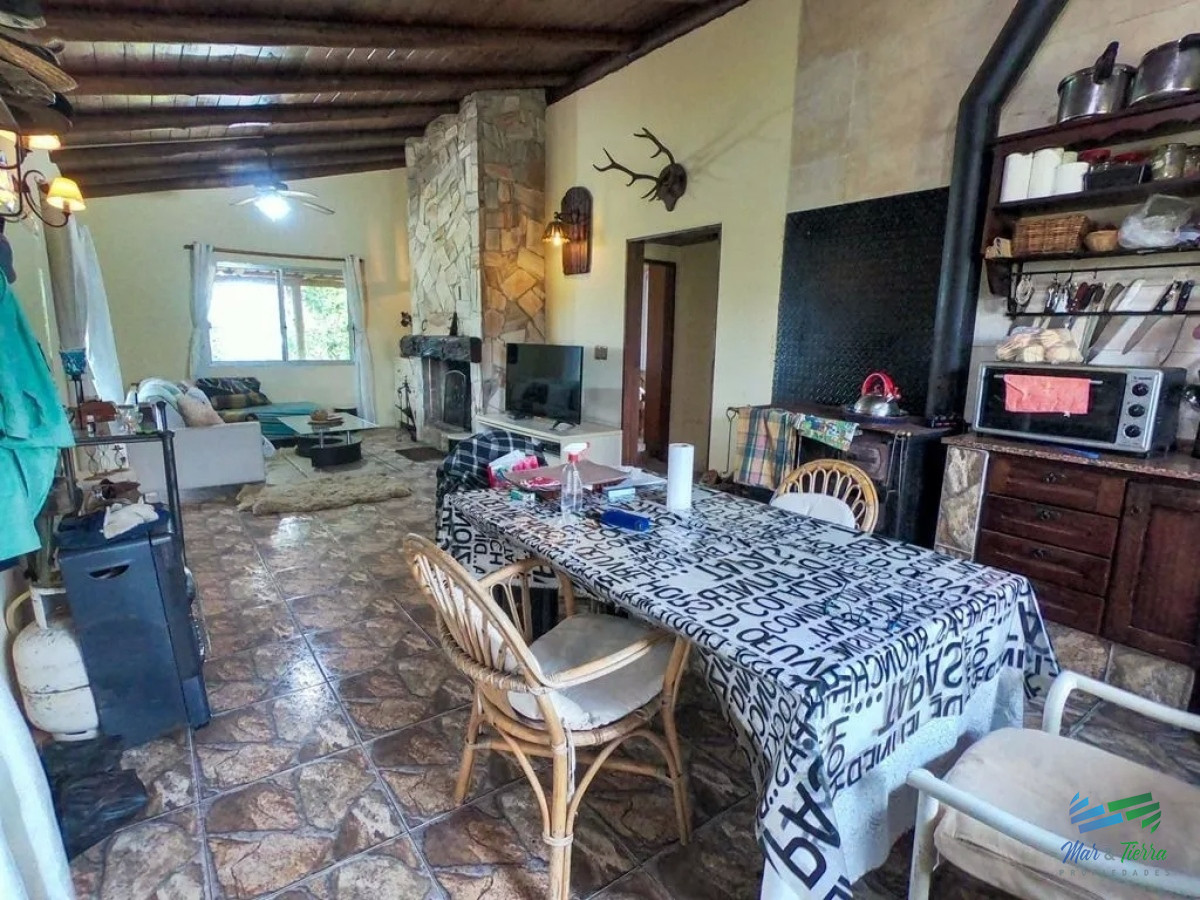 Chacra ID.4741 - Casa de campo en serio, son 7 hectáreas de paz, tranquilidad y muy bien ubicada !