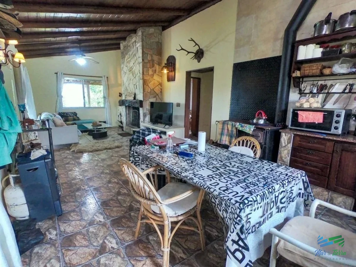 Chacra ID.4741 - Bajo de Precio !!! Casa de campo en serio, son 5 hectáreas de paz, tranquilidad y muy bien ubicada ! Fianciado hasta 6 años o Permuta chica !