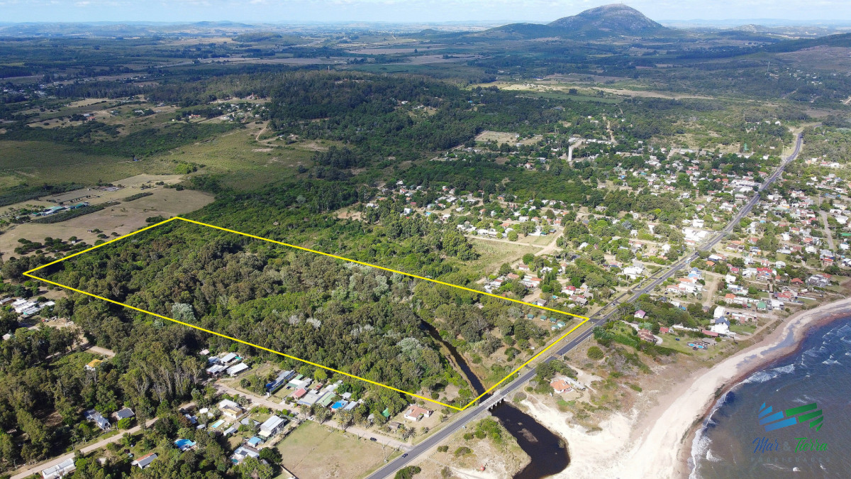 Chacra ID.5688 - Venta de chacra de 10 has frente al mar en Las Flores Piriapolis Maldonado