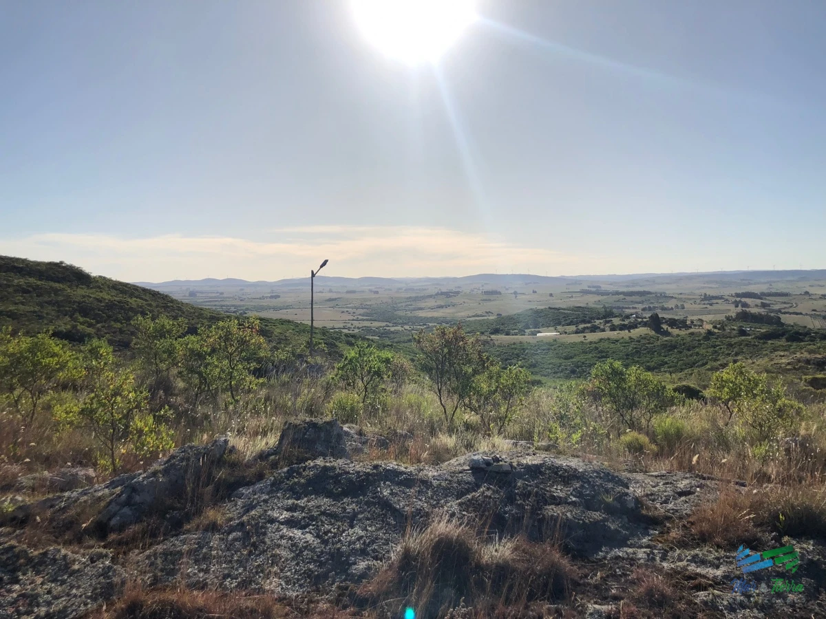 Chacra ID.4324 - Bajo de Precio ! Chacra 5 Has con casa y las mejores vistas de las sierras a 50 minutos de Punta !