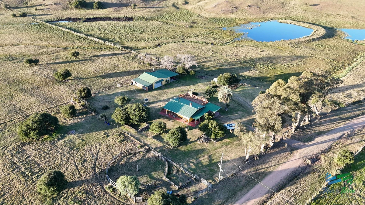 Chacra ID.4741 - Bajo de Precio !!! Casa de campo en serio, son 5 hectáreas de paz, tranquilidad y muy bien ubicada ! Fianciado hasta 6 años o Permuta chica !