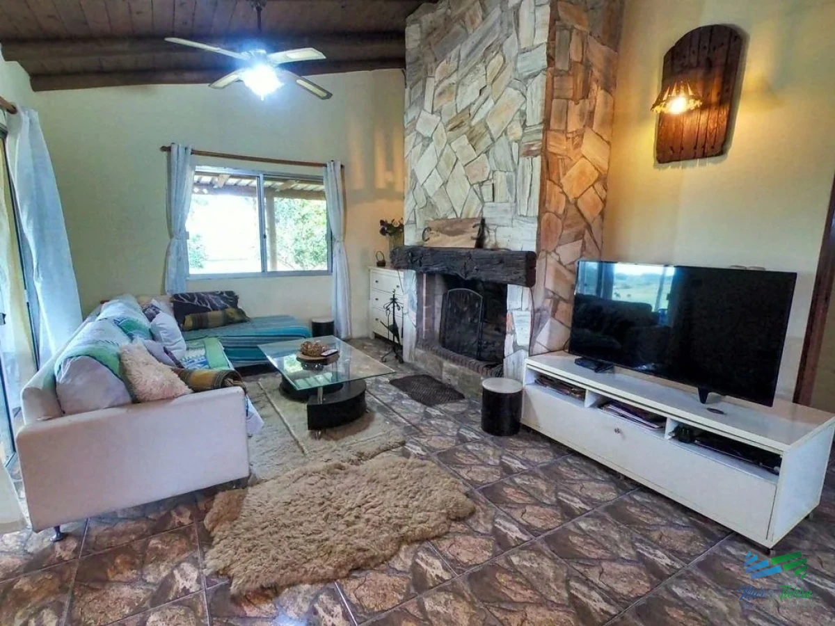 Chacra ID.4741 - Bajo de Precio !!! Casa de campo en serio, son 5 hectáreas de paz, tranquilidad y muy bien ubicada ! Fianciado hasta 6 años o Permuta chica !