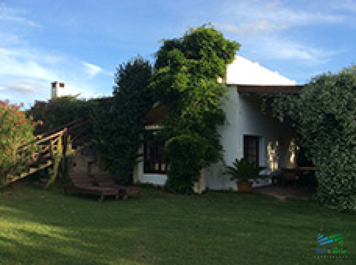 Chacra ID.5380 - Hotel del Campo - Posada negocio andando y con clientela, gran oportunidad de inversion!