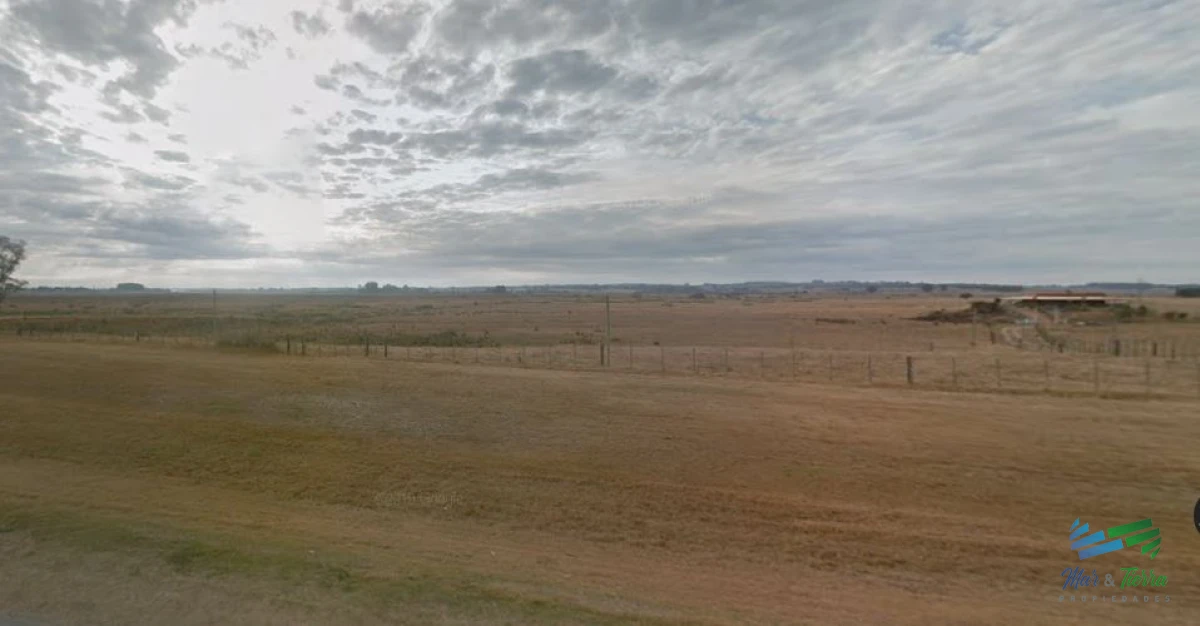 Chacra ID.5393 - Logística, Galpones sobreR.39, Oportunidad Inversores
