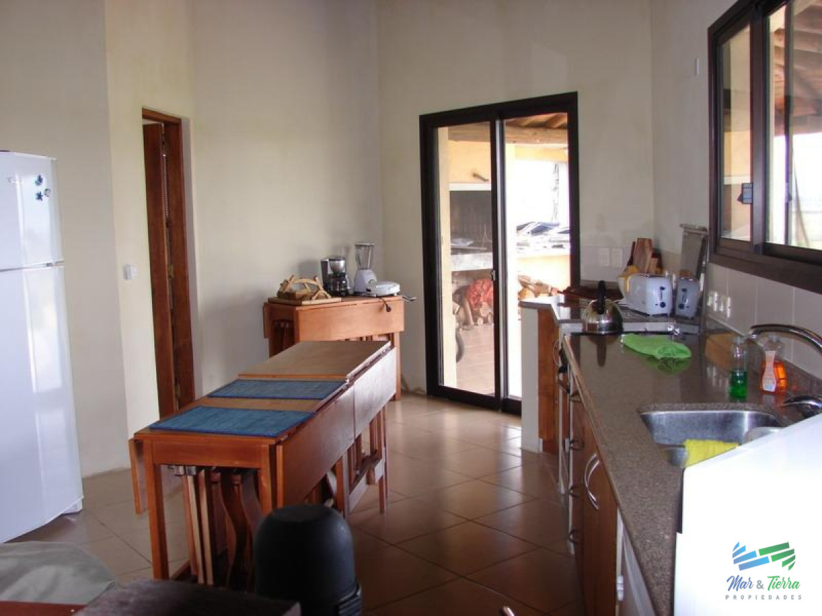 Chacra ID.2526 - Casa en venta en La Barra, Punta del Este