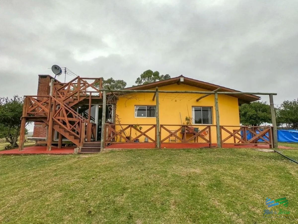 Chacra ID.4741 - Casa de campo en serio, son 7 hectáreas de paz, tranquilidad y muy bien ubicada !