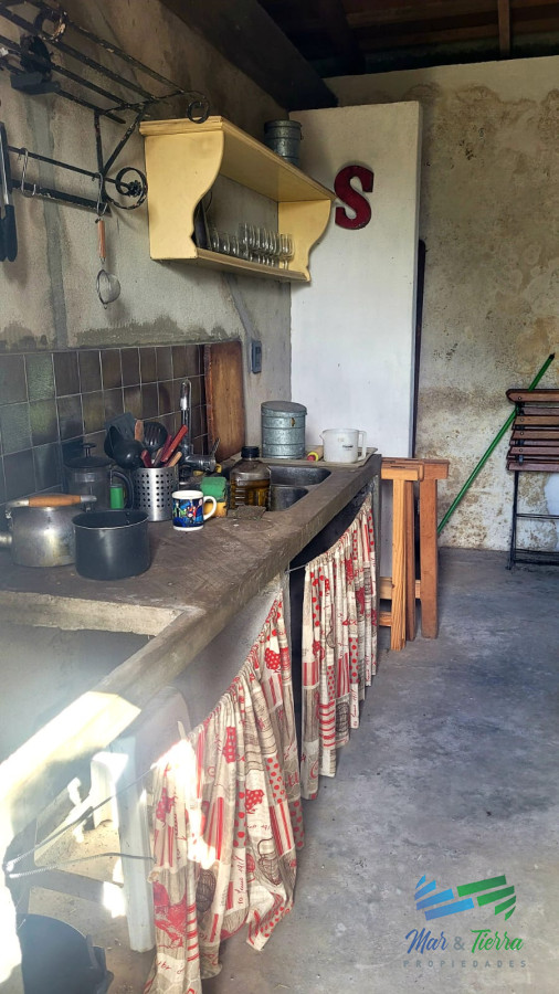 Chacra ID.4356 - Muy linda casa de piedra, 9 has en las sierras y con 500 olivos