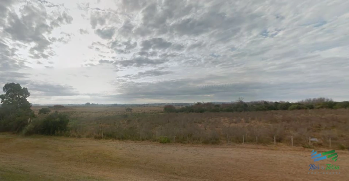 Chacra ID.5393 - Logística, Galpones sobreR.39, Oportunidad Inversores