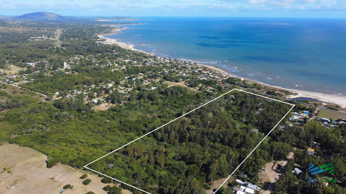 Chacra ID.5688 - Venta de chacra de 10 has frente al mar en Las Flores Piriapolis Maldonado