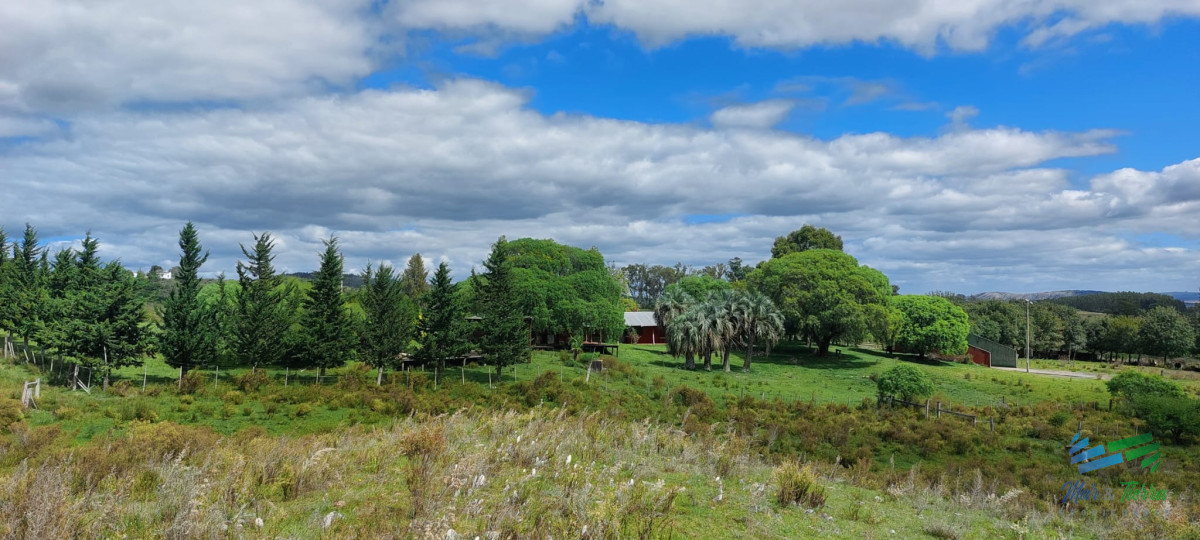 Espectacular campo chico ! si buscas un refugio para el recreo y disfrutar de la naturaleza no te pierdas de esta oportunidad !