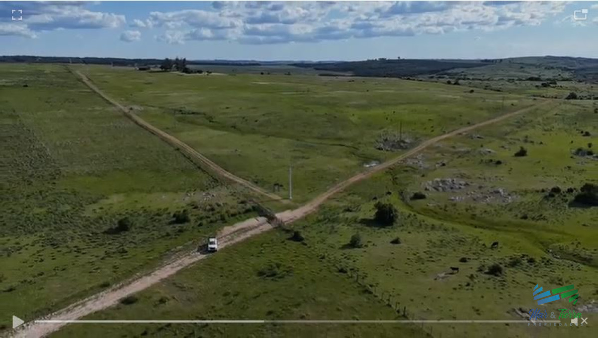 Campo Ref.5076 - Gran Potencial Turístico, apto para fraccionamiento de chacras en ubicación inmejorable.