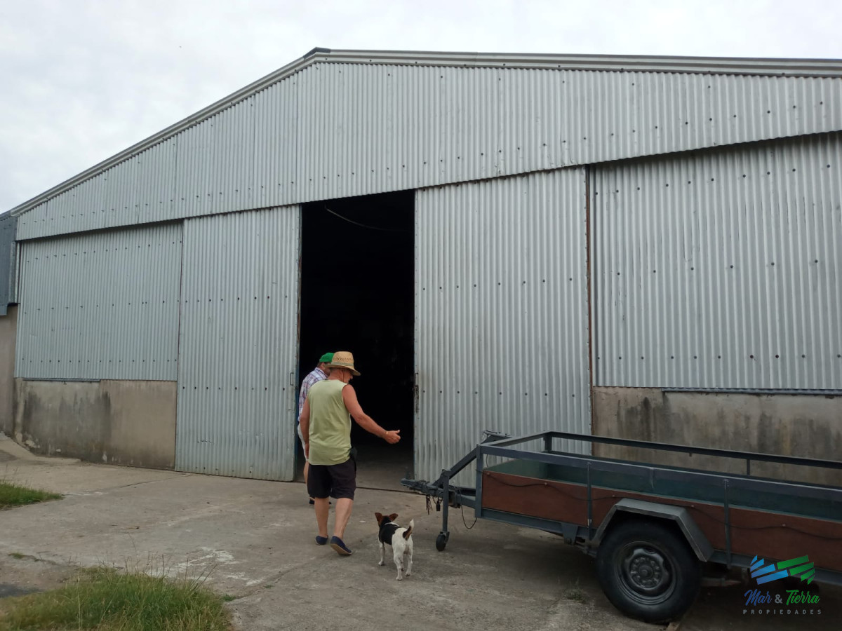 Campo Ref.4122 - 108 Has en venta a portera cerrada, Única por ubicación y mejoras, establecimiento completo !