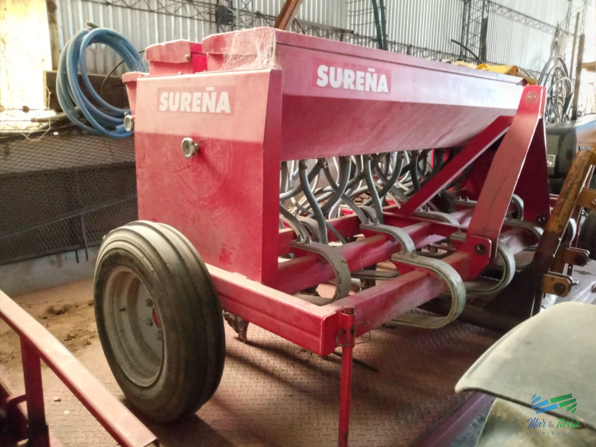 Campo Ref.4122 - 108 Has en venta a portera cerrada, Única por ubicación y mejoras, establecimiento completo !