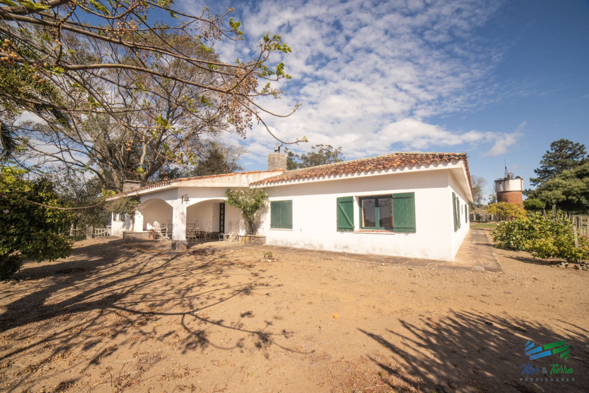Campo Ref.4411 - Estancia de 882 Has, campo mixto Ganadero - Forestal muy bien ubicado