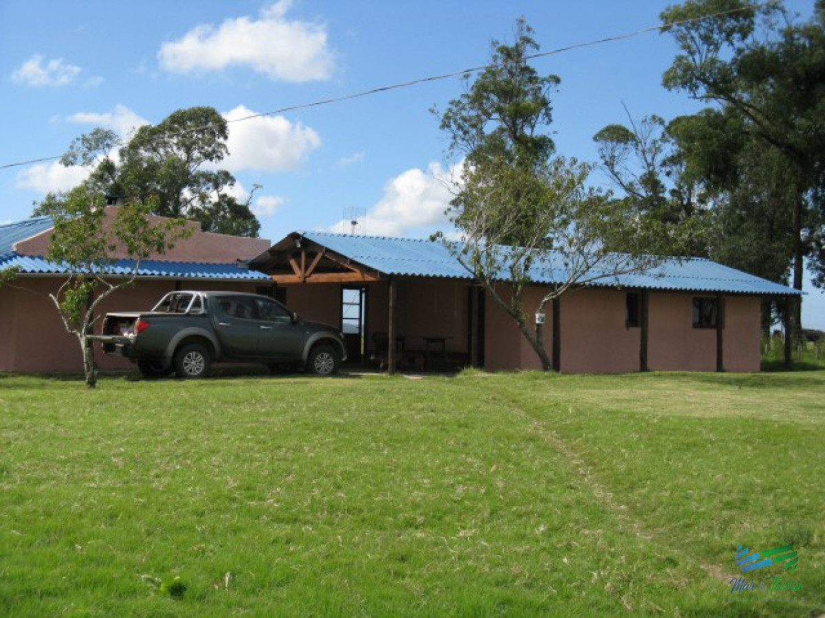 Campo Ref.3697 - 1.137 Has Campaso costa Laguna Negra